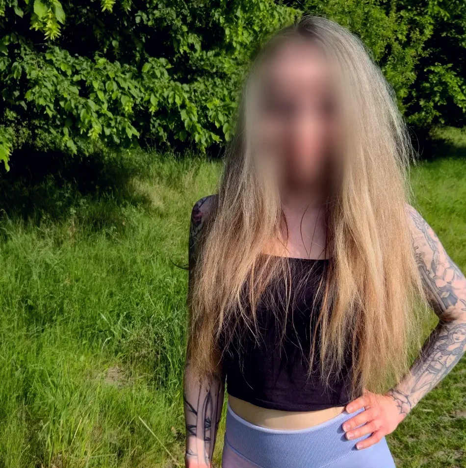 Maja, 27